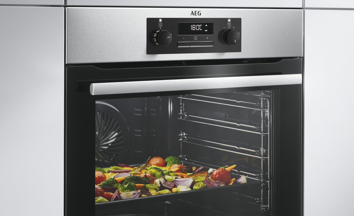 AEG BEB331010M Einbaubackofen