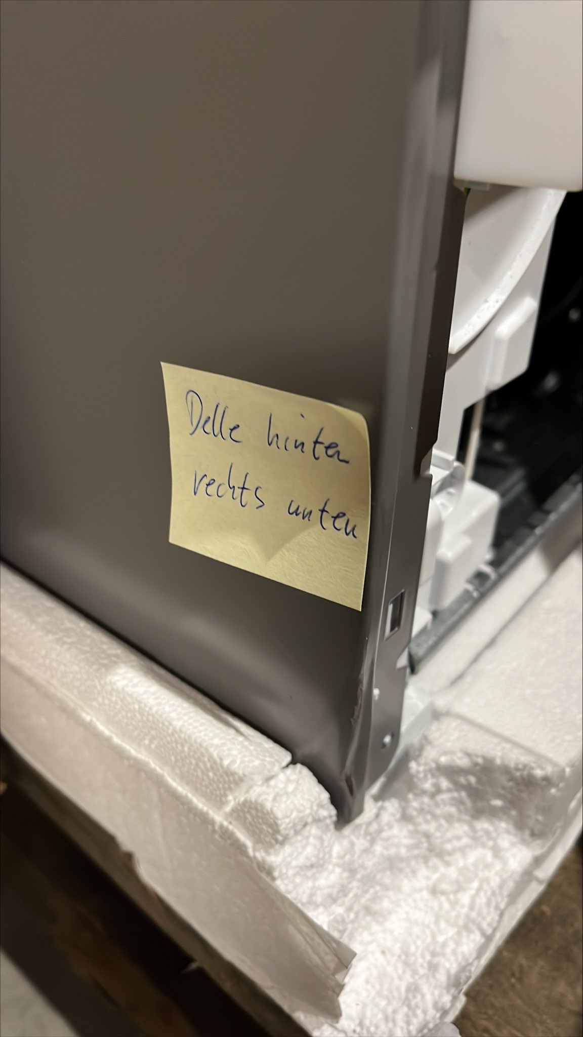 Siemens KG56NXIEA B-Ware mit Schaden iQ300 Freistehende Kühl-Gefrier-Kombination MG 536 Siemens KG56NXIEA B-Ware mit Schaden iQ300 Freistehende Kühl-Gefrier-Kombination MG 536