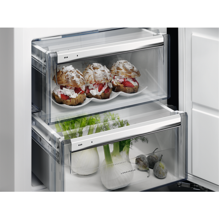 AEG SKE814D9ZC EINBAUKÜHLSCHRANK, 1400 MM, 209 L, NULL-GRAD-SCHUBLADE